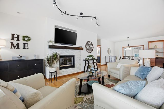 330 31st Avenue NW, West Fargo, ND 58078