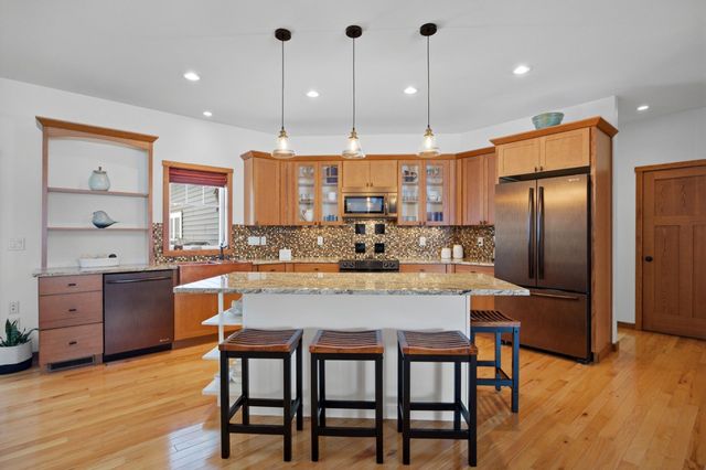 330 31st Avenue NW, West Fargo, ND 58078