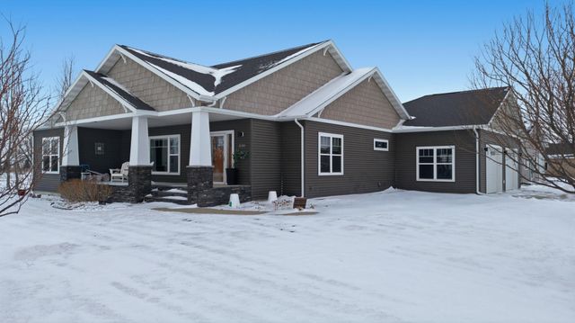 330 31st Avenue NW, West Fargo, ND 58078