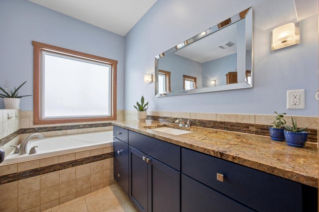 330 31st Avenue NW, West Fargo, ND 58078