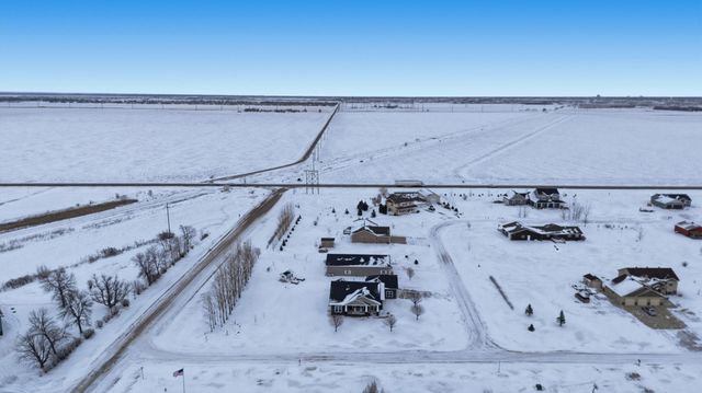 330 31st Avenue NW, West Fargo, ND 58078