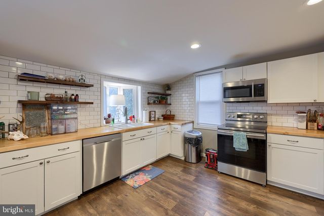 353 REXMONT RD, Lebanon, PA 17042