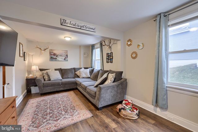353 REXMONT RD, Lebanon, PA 17042