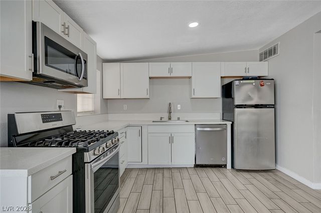 3305 Wright Avenue, North Las Vegas, NV 89030