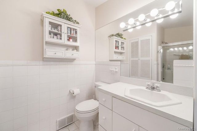 29 Fay Road, New City, NY 10956