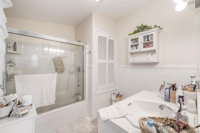 29 Fay Road, New City, NY 10956