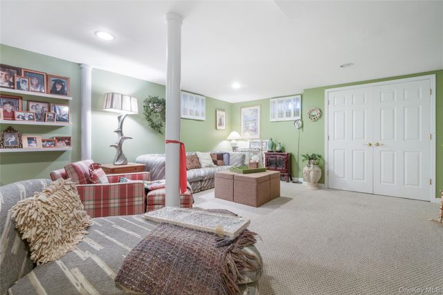 29 Fay Road, New City, NY 10956