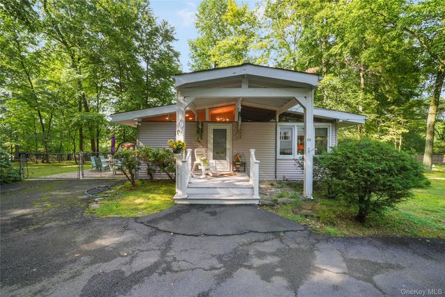 29 Fay Road, New City, NY 10956