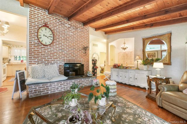 29 Fay Road, New City, NY 10956