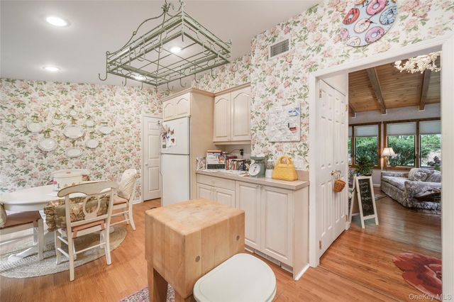 29 Fay Road, New City, NY 10956