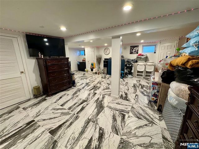 165 5th Avenue, Paterson, NJ 07524