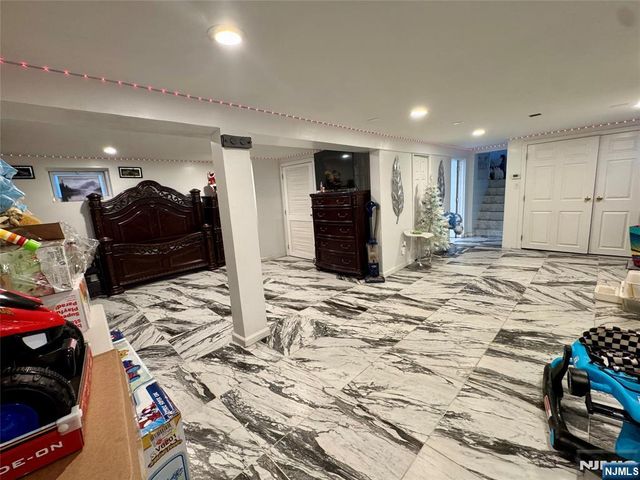 165 5th Avenue, Paterson, NJ 07524