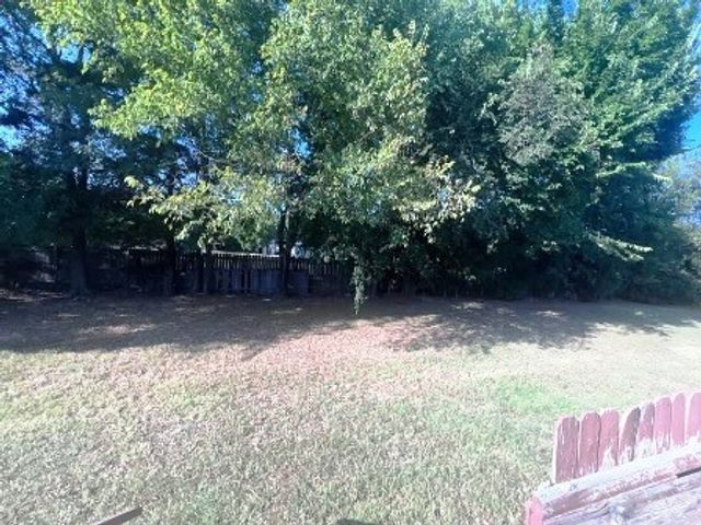803 W Bells Boulevard, Bells, TX 75414