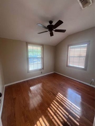 803 W Bells Boulevard, Bells, TX 75414