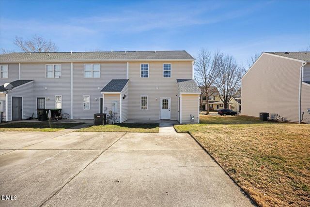 317 Commons Drive, Holly Springs, NC 27540