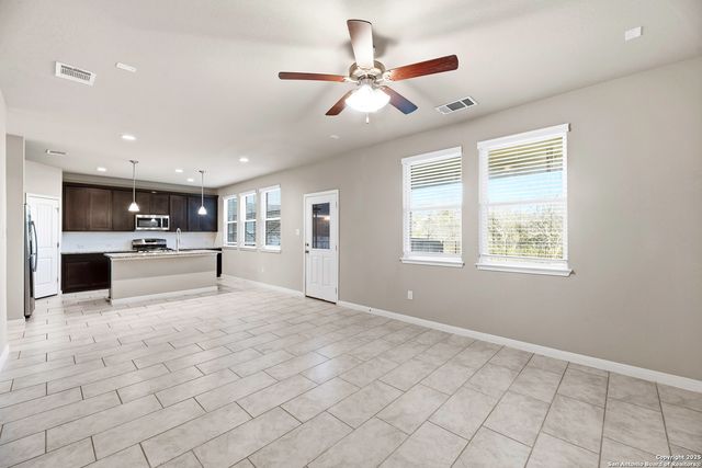 1522 Stony Island, San Antonio, TX 78245