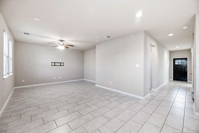 1522 Stony Island, San Antonio, TX 78245