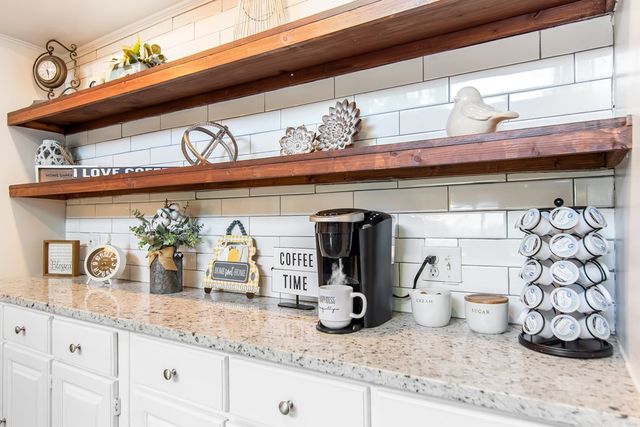 1056 Sky Hawk Mountain Drive, Hiawassee, GA 30546