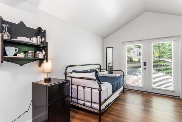 1056 Sky Hawk Mountain Drive, Hiawassee, GA 30546