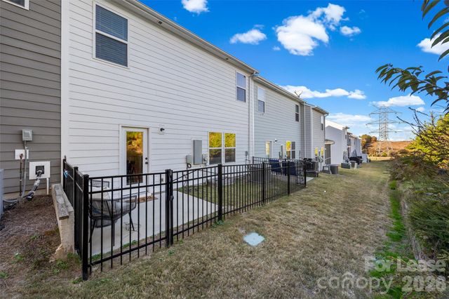 1140 Streamside Lane, York, SC 29745