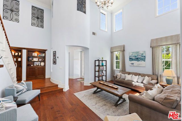 4567 Via Mariano, Thousand Oaks, CA 91320