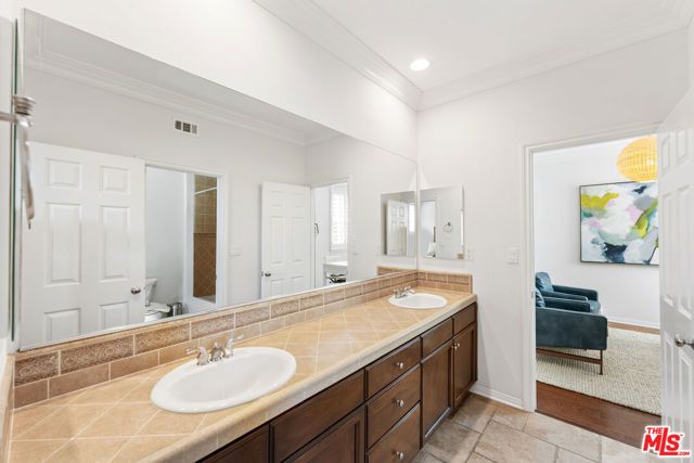 4567 Via Mariano, Thousand Oaks, CA 91320
