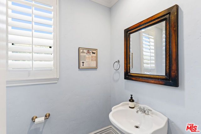 4567 Via Mariano, Thousand Oaks, CA 91320