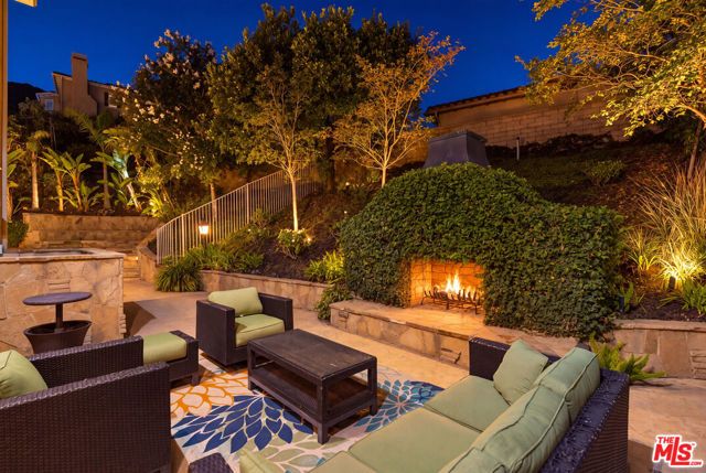 4567 Via Mariano, Thousand Oaks, CA 91320