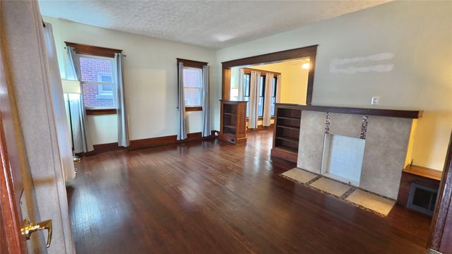 2622 PLUM Street, Erie, PA 16508