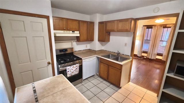 2622 PLUM Street, Erie, PA 16508