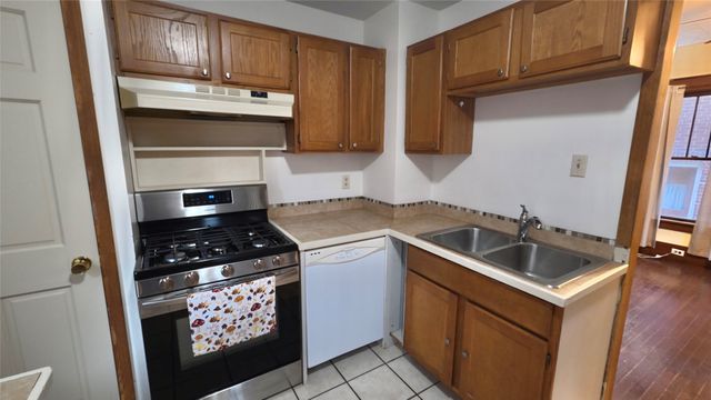 2622 PLUM Street, Erie, PA 16508