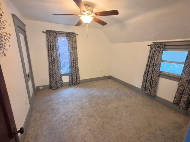 2622 PLUM Street, Erie, PA 16508