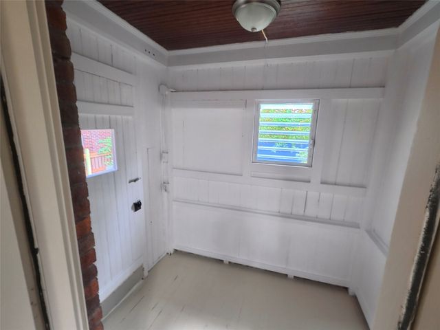 2622 PLUM Street, Erie, PA 16508
