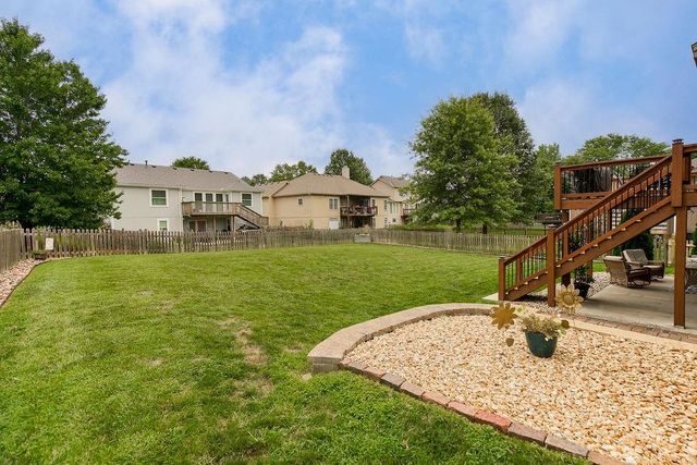 10915 N Skiles Court, Kansas City, MO 64157