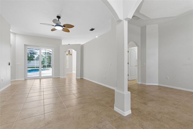 9215 ESTATE COVE CIRCLE, Riverview, FL 33578