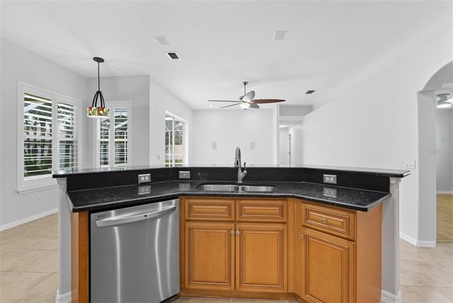 9215 ESTATE COVE CIRCLE, Riverview, FL 33578