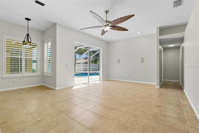 9215 ESTATE COVE CIRCLE, Riverview, FL 33578