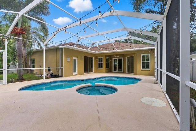 9215 ESTATE COVE CIRCLE, Riverview, FL 33578