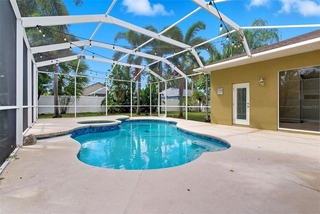 9215 ESTATE COVE CIRCLE, Riverview, FL 33578