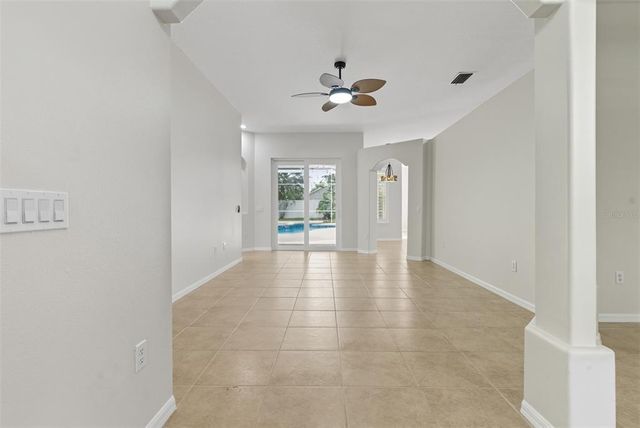 9215 ESTATE COVE CIRCLE, Riverview, FL 33578