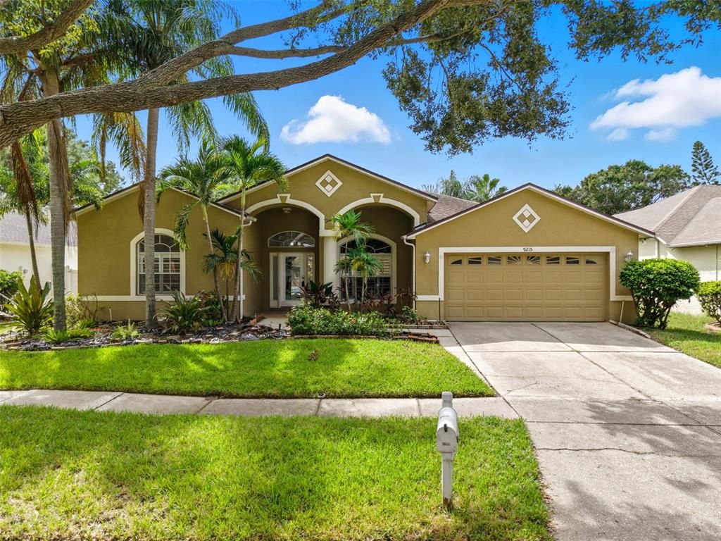 9215 ESTATE COVE CIRCLE, Riverview, FL 33578