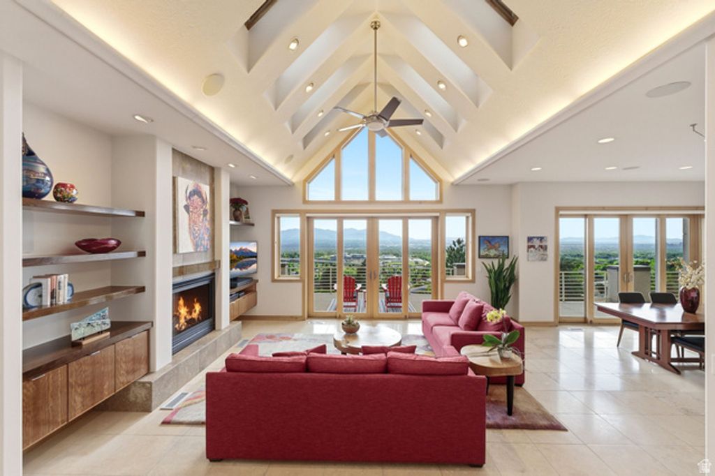Image 21 of property listing at 3660 S CHOKE CHERRY DR, Millcreek, UT 84109