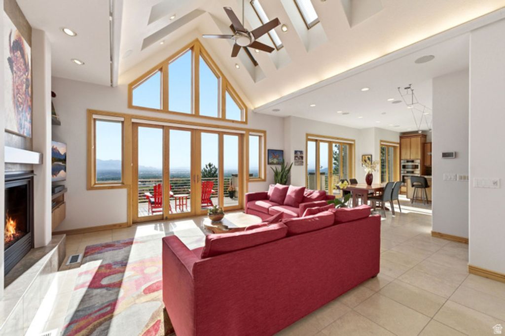 Image 24 of property listing at 3660 S CHOKE CHERRY DR, Millcreek, UT 84109
