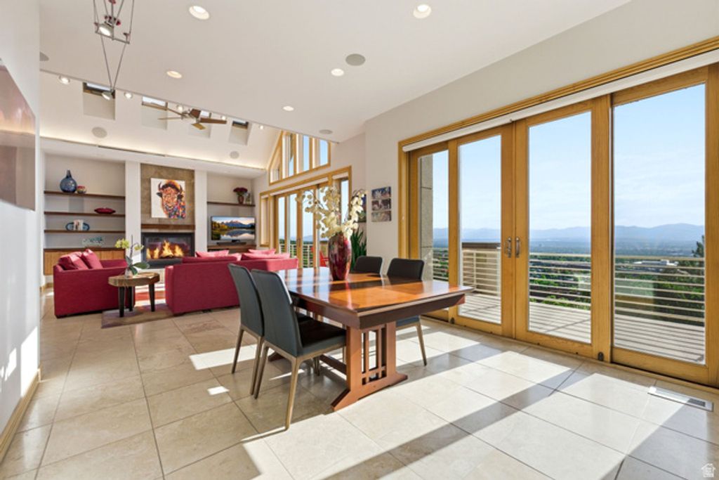 Image 26 of property listing at 3660 S CHOKE CHERRY DR, Millcreek, UT 84109