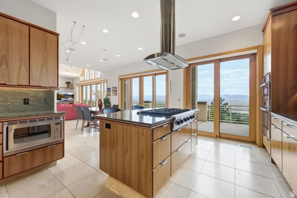 Image 33 of property listing at 3660 S CHOKE CHERRY DR, Millcreek, UT 84109