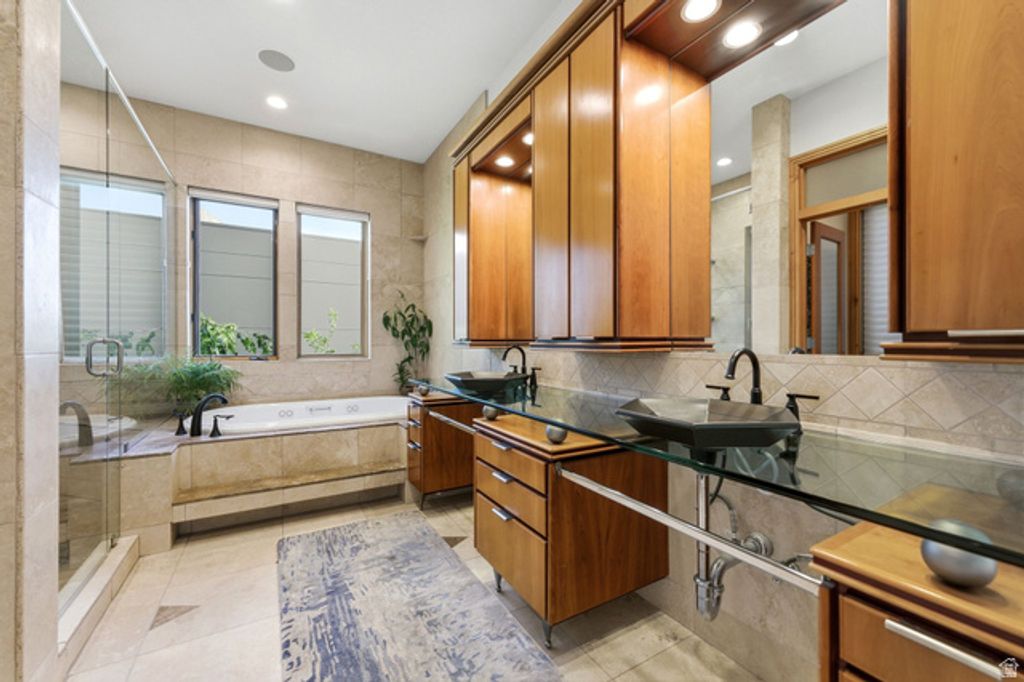 Image 36 of property listing at 3660 S CHOKE CHERRY DR, Millcreek, UT 84109