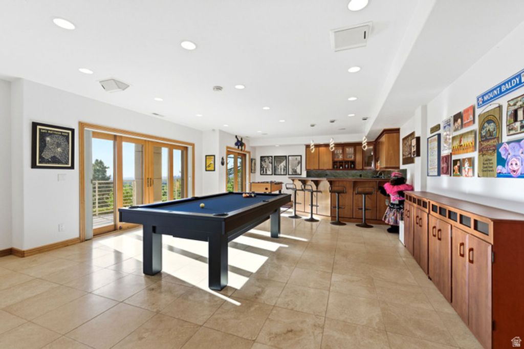 Image 43 of property listing at 3660 S CHOKE CHERRY DR, Millcreek, UT 84109
