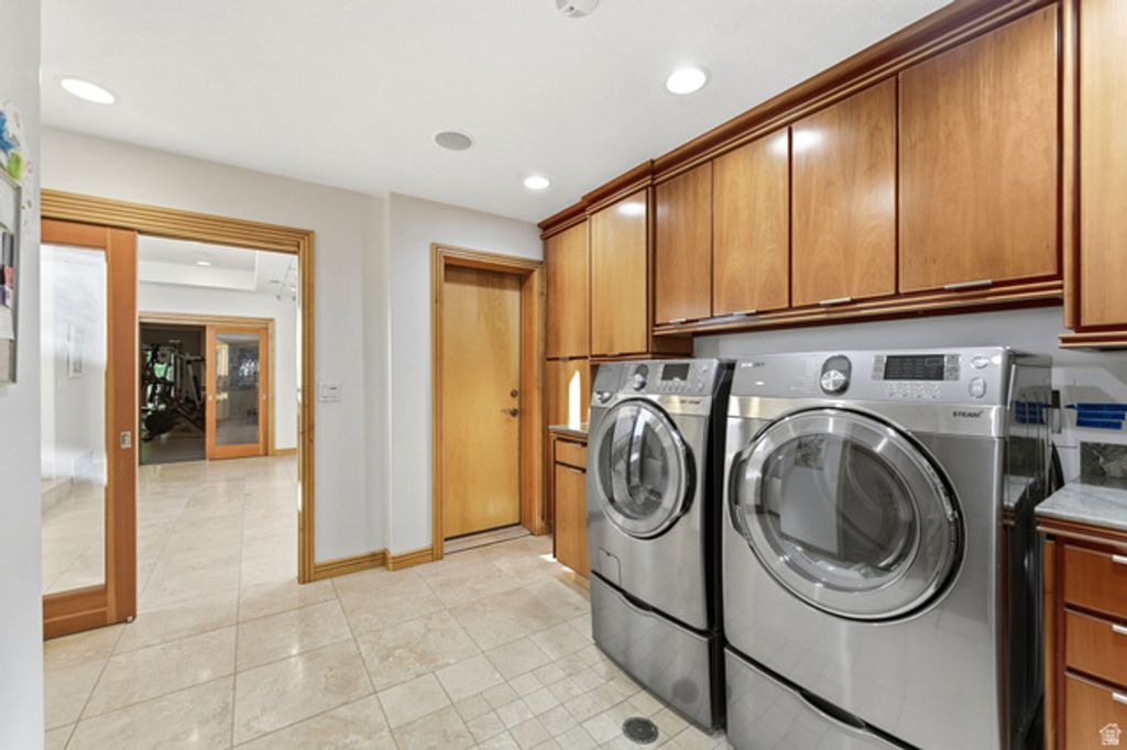 Image 47 of property listing at 3660 S CHOKE CHERRY DR, Millcreek, UT 84109