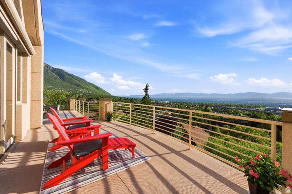 Image 65 of property listing at 3660 S CHOKE CHERRY DR, Millcreek, UT 84109