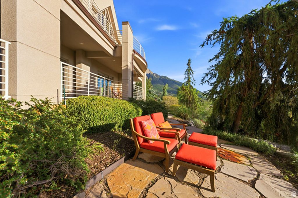Image 72 of property listing at 3660 S CHOKE CHERRY DR, Millcreek, UT 84109